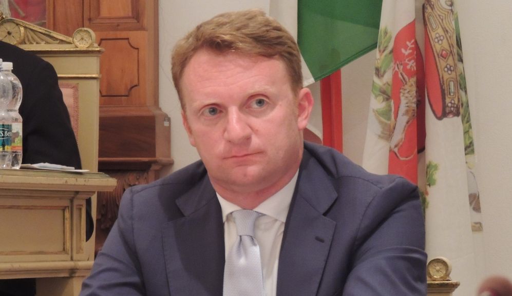 Galvani: “A Tortona le aree gioco vandalizzate da ragazzi e bambini anche sotto gli occhi dei genitori”