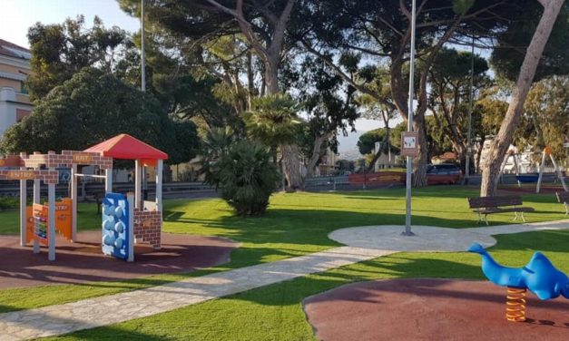 Parchi giochi più sicuri a Diano Marina: il Comune affida la manutenzione triennale di tutte le aree bimbi