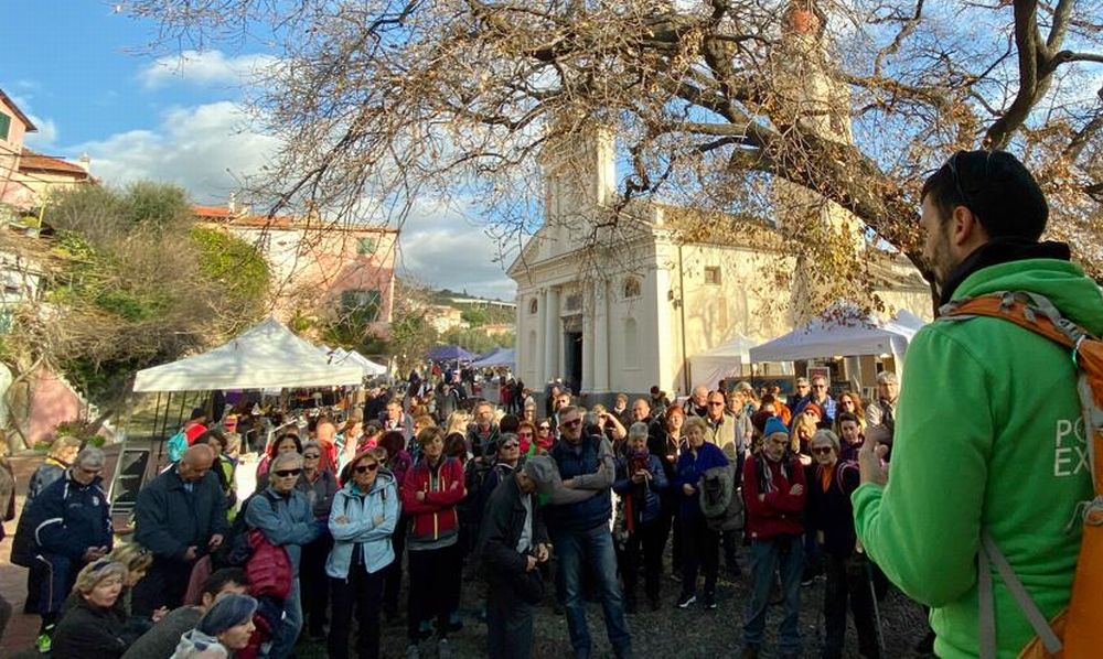“Sui sentieri del Golfo”a San Bartolomeo, in 105 per il Trekking della Candelora