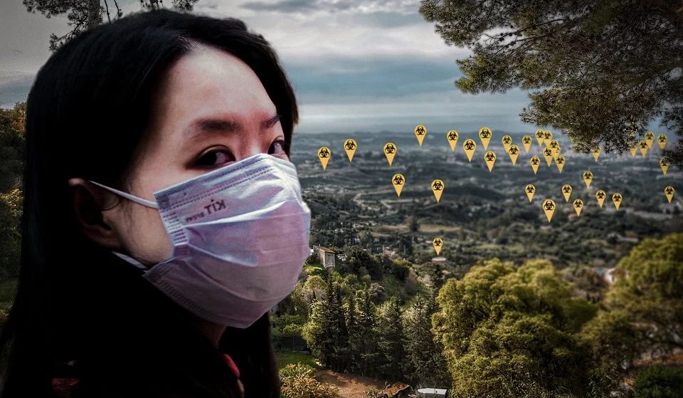 Coronavirus, tanti tortonesi in giro da soli con la mascherina. Ma perché? In quel caso non serve