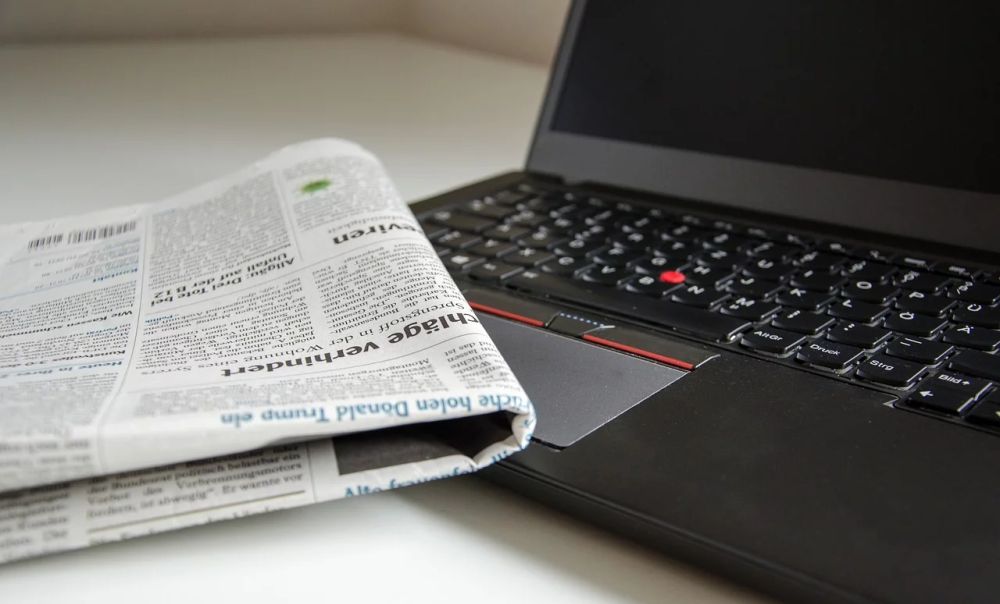 L’incongruenza di alcuni giornali locali che prendono foto da siti la cui riproduzione è riservata e vietano ad altri di prenderle