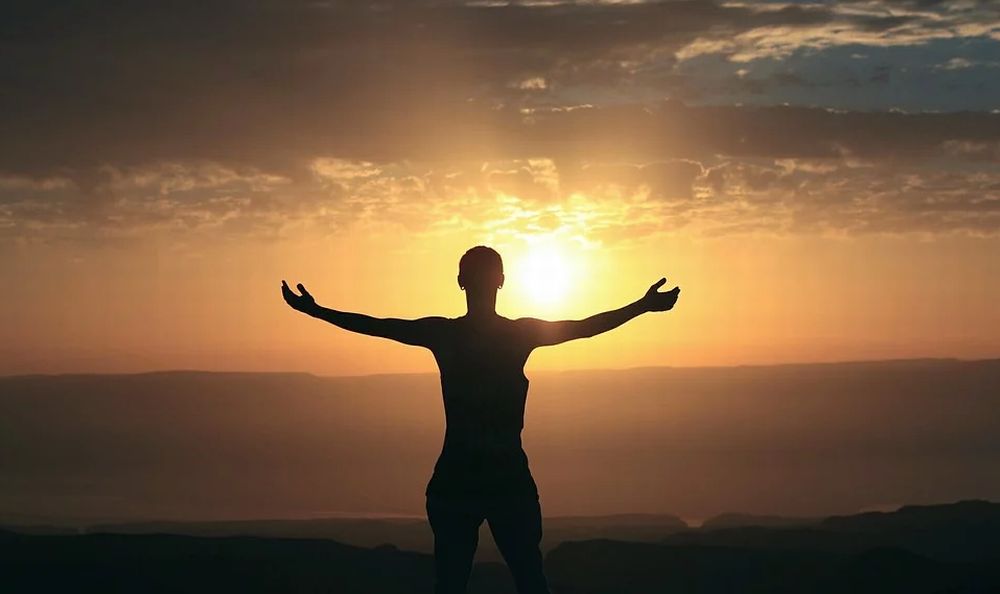 Studenti e decenti dell’Istituto Marconi di Tortona uniti da un solo grido: “Pace!”