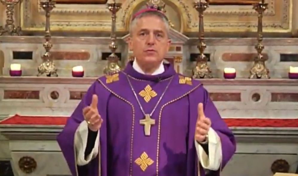 A Tortona la messa si fa su Youtube ed è celebrata dal Vescovo
