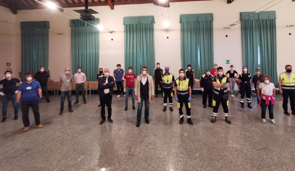 A Tortona una trentina di volontari per la Raccolta alimentare a favore dei bisognosi. Grazie a tutti!