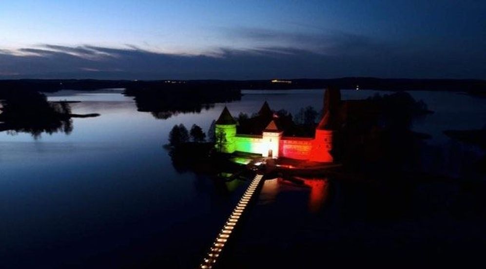 A Vilnius, in Lituania, una raccolta fondi per gli ospedali italiani grazie al dianese Diego Ardoino