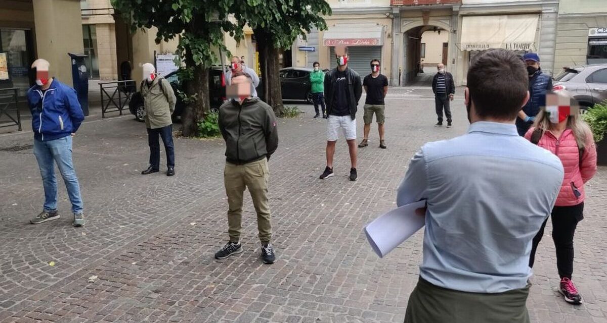 A Tortona le ‘Marcherine tricolori’ di nuovo in piazza: “Tante aziende rischiano di scomparire, servono interventi”