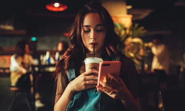 Demure Beauty: il trend virale che sta conquistando TikTok