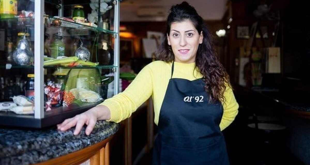 Virginia D’Amico apre il bar “Al ’92” dopo quasi tre mesi di lockdown e offre la colazione gratis a tutti