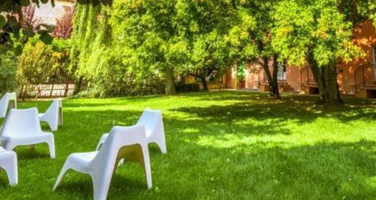 Giardini Svelati, le strutture di Agriturist invitano ad una pausa relax nel verde