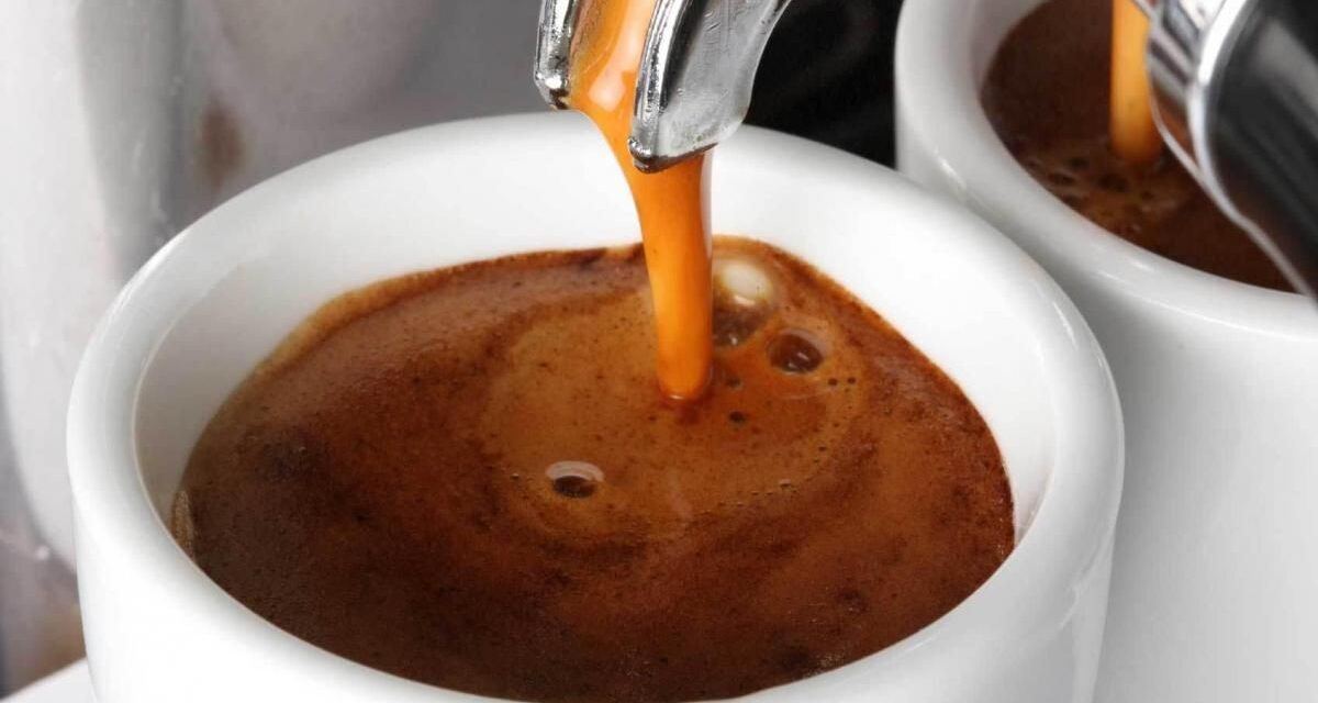 Caffé normale o macchiato gratis? Ve lo offre il Bar “Al’92” di Alessandria se comprate una brioche!