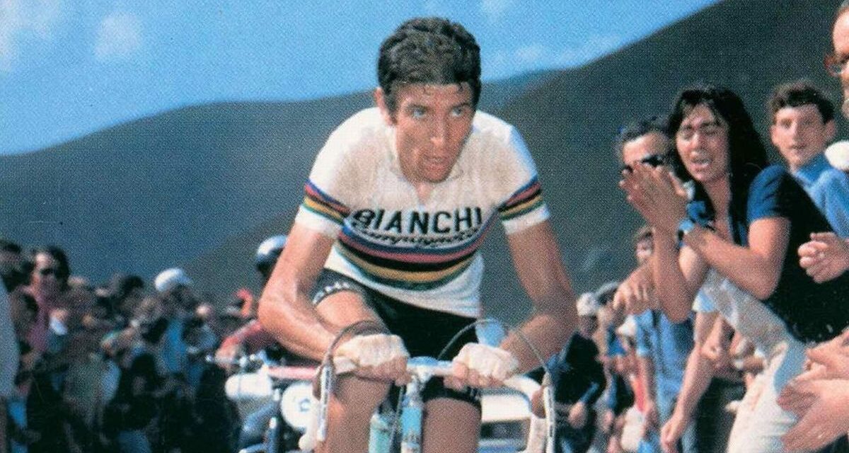 Diano marina installa un busto dedicato a Felice Gimondi