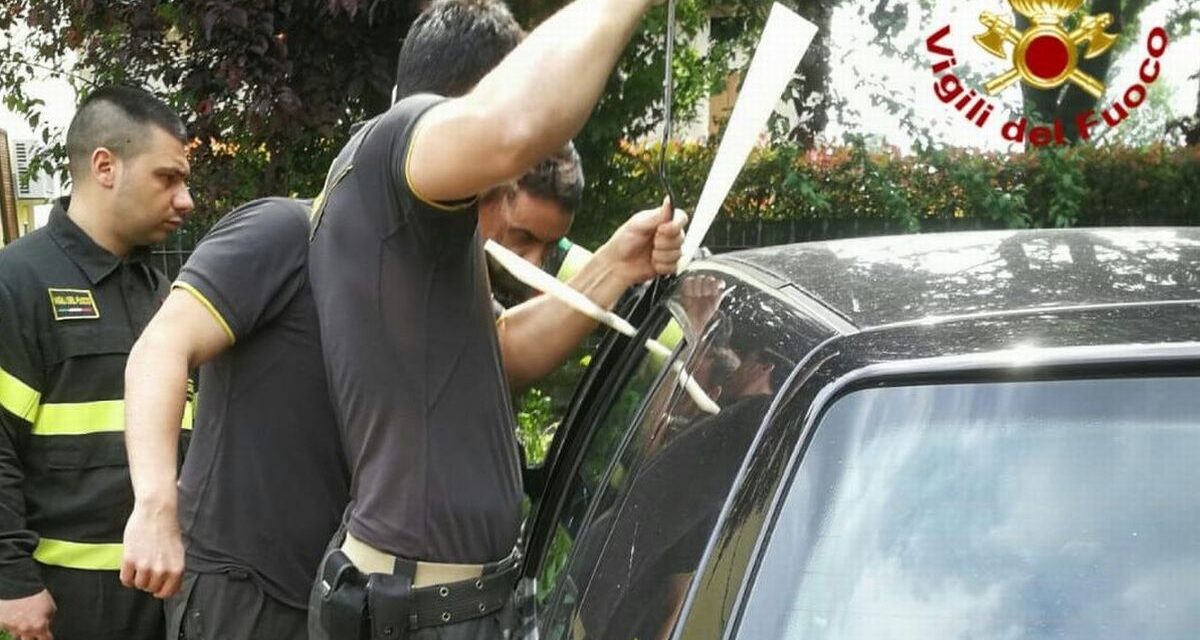 Apprensione a Castelnuovo Scrivia per un bimbo di pochi anni intrappolato nell’auto e salvato dai pompieri
