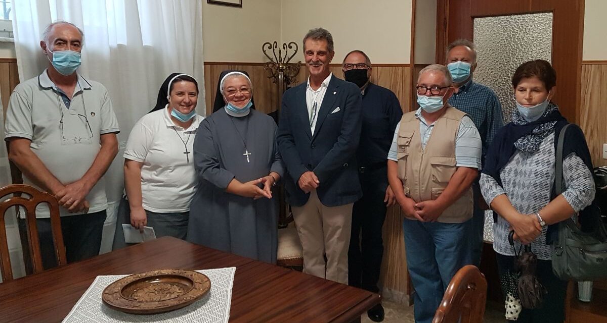 Grazie all’Associazione Nazionale Ex Allievi di Don Orione le suore di Tortona falcidiate dal Covid ricevono consistenti aiuti