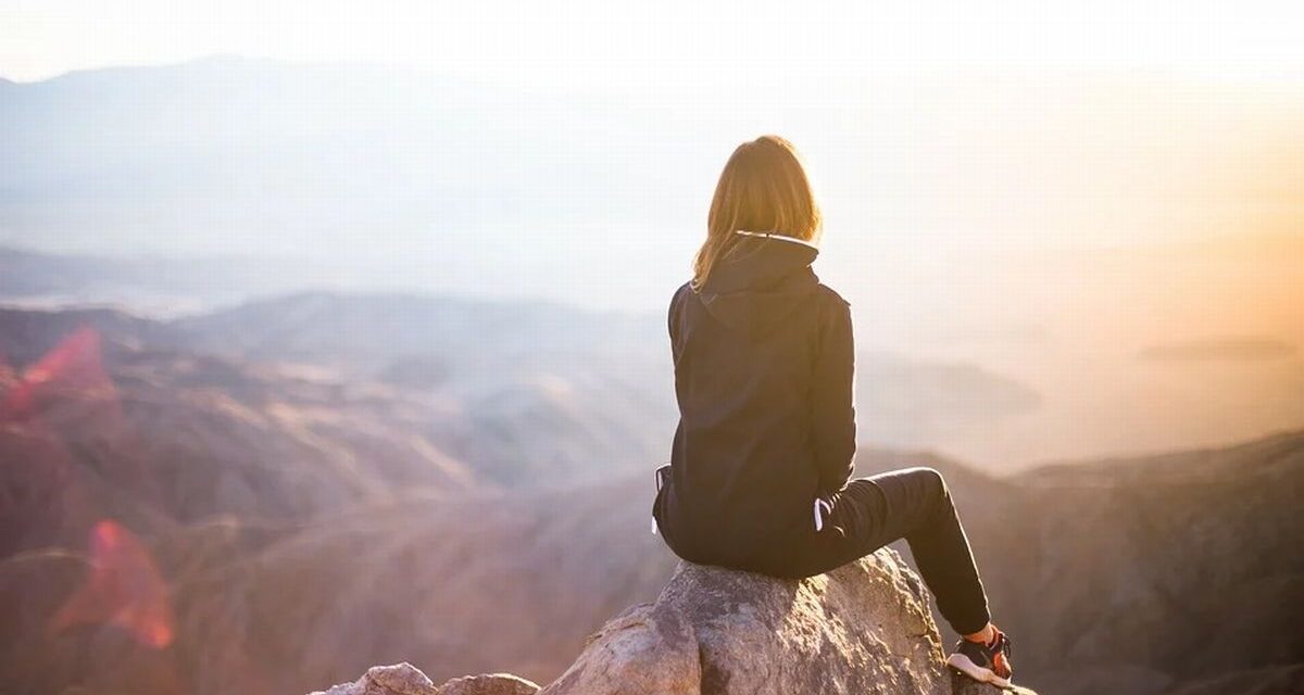 Ma cos’è veramente la libertà? Esiste in questa società globalizzata e quasi schiava di Internet? Ne parliamo con una giovane