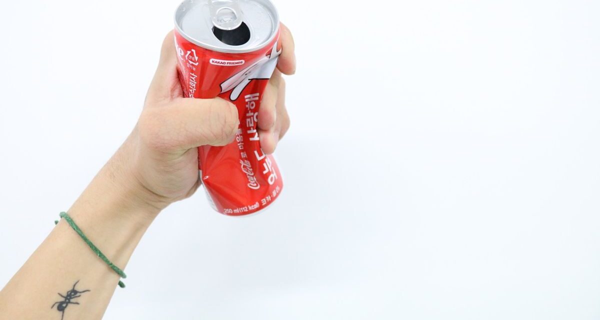 Nordafricano lancia lattine sulle auto in corsa da un cavalcavia di Alessandria, preso!!