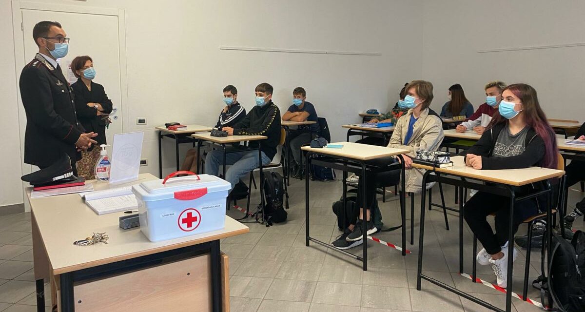 Il nuovo Comandante dei Carabinieri di Tortona Domenico Lavigna in visita all’Istituto Santachiara