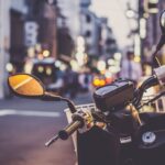 Motorini e scooter in città: come proteggersi dal furto e dai danni imprevisti