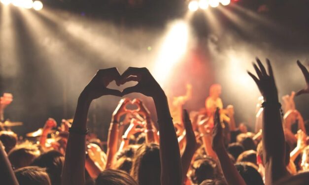 Musica, stand e deroga agli orari: a Diano Marina tutto pronto per la “Notte di inizio Estate” di sabato