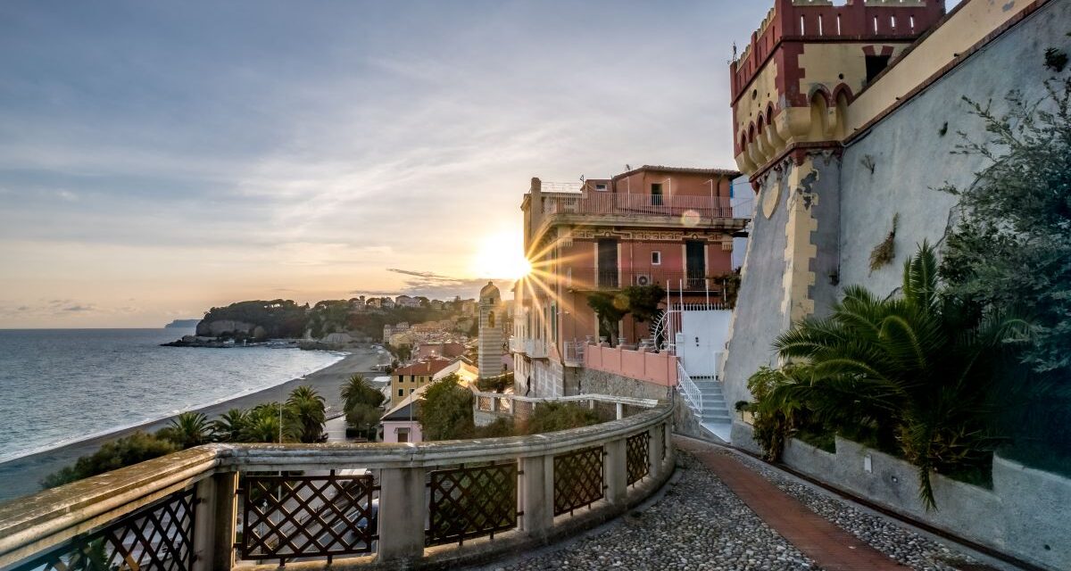 Viaggiareoggi: Celle Ligure in Autunno è uno splendore! Di Viviana Ferentilli. Foto di Fiorenzo Rosa