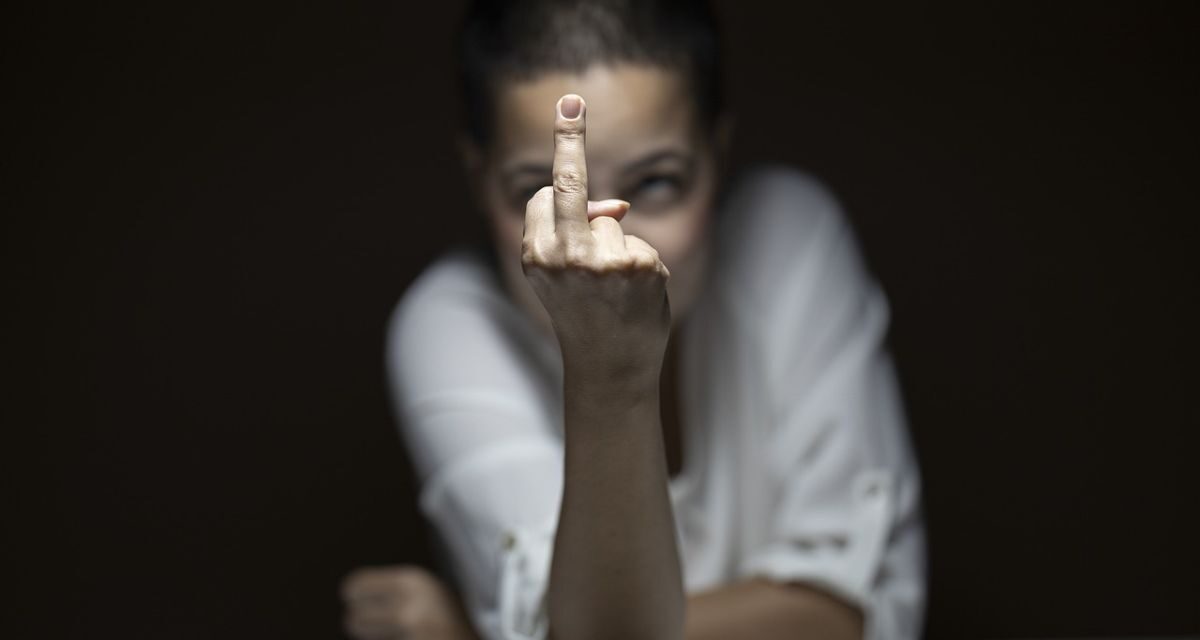 Positivo al Covid, si allontana da casa per andare al lavoro in officina, denunciato