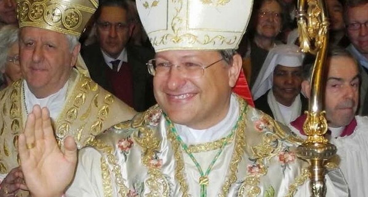 Il Vescovo di Alessandria positivo al Covid, si sta curando a casa, in isolamento, e sta bene