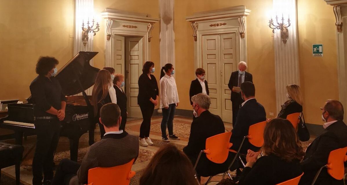 Alla Sala del Ridotto di Tortona bel concerto di premiazione della masterclass dei maestri Maurizio Cadossi e Giorgio Vercillo