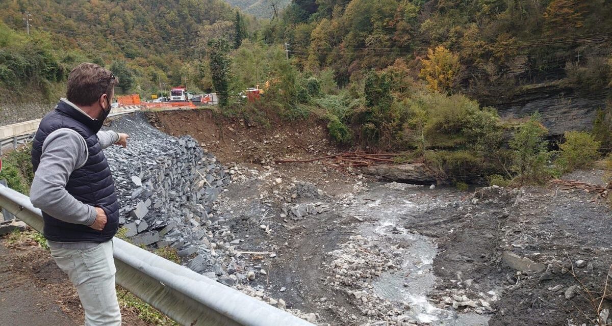 Alessandro Piana in sopralluogo nel Ponenete Ligure