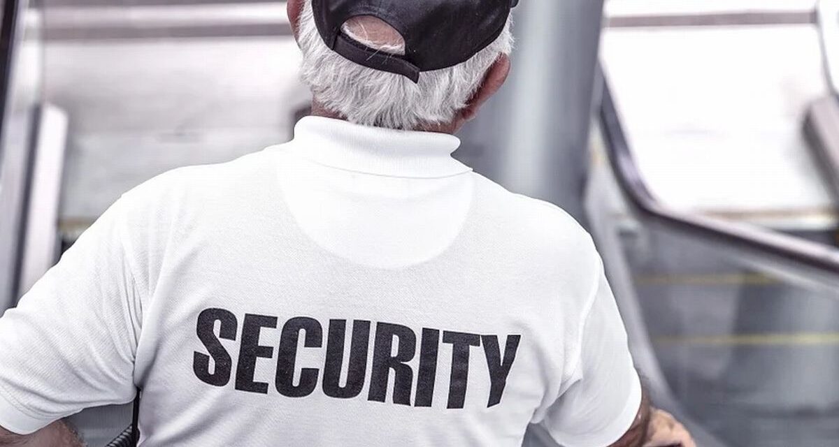 Un viguzzolese si spaccia per operatore di Polizia e ferma diverse auto a Tortona e Sarezzano, denunciato