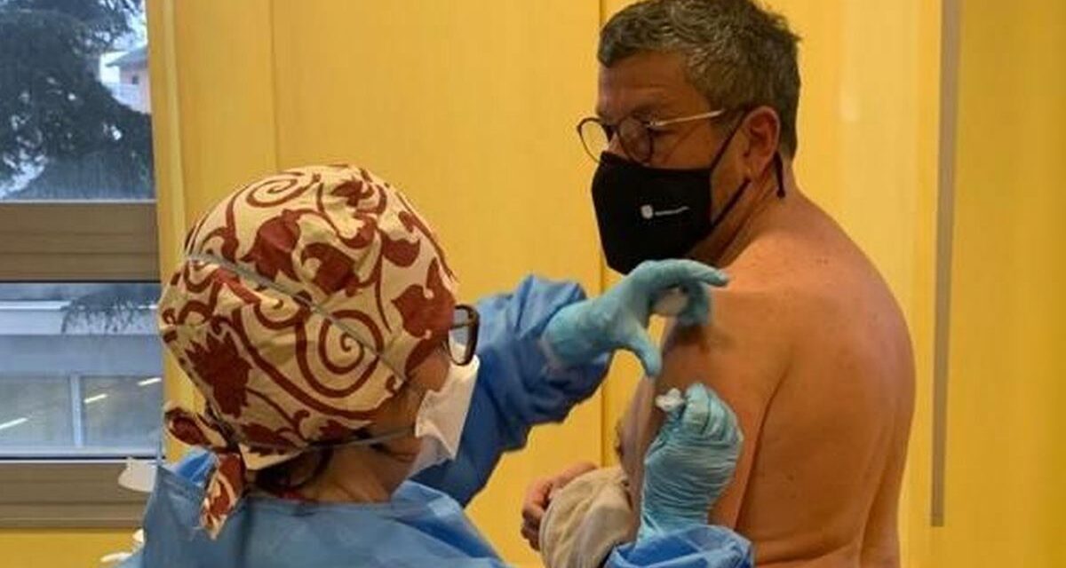 Vaccino anti Covid, Brunetto (Lega): stamane ho ricevuto la seconda dose e sto benissimo, invito i liguri ad aderire alla campagna vaccinale