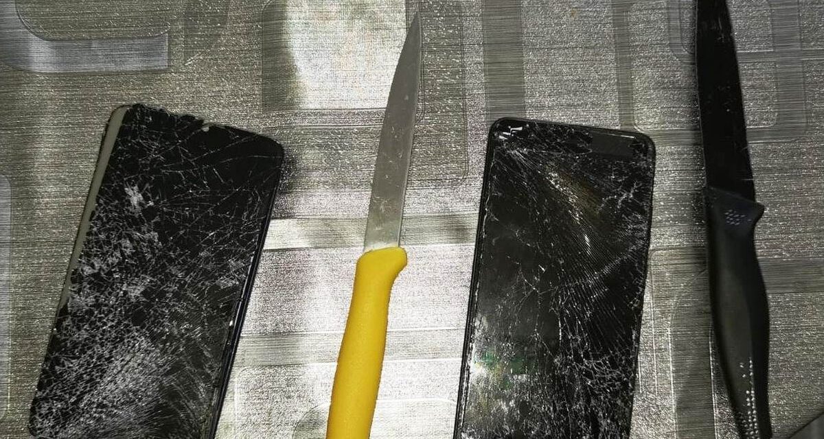 A Tortona un marocchino di 34 anni ferisce la moglie  davanti ai figli minorenni con questi coltelli