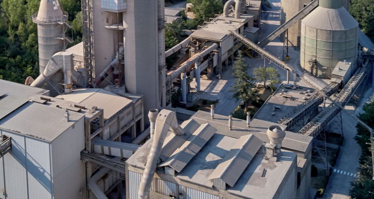 Stato di agitazione giovedì ad Arquata per i lavoratori della Buzzi (Ex Cementir)