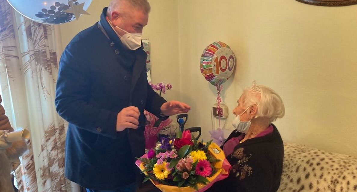 Festeggiata una centenaria dal Sindaco a Montevalenza