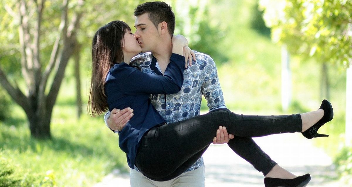 Un casting per diventare protagonisti al Festival di Sanremo con un bacio