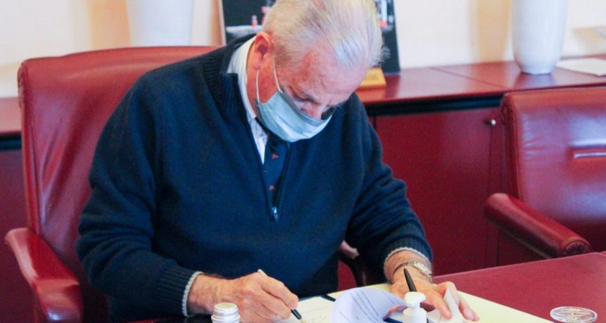 Aumento casi Covid, sindaco Scajola firma ordinanza chiusura scuole