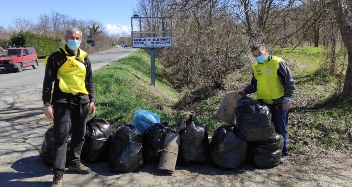 Ad Acqui Terme raccolti 250 sacchi di rifiuti abbandonati in un sol giorno