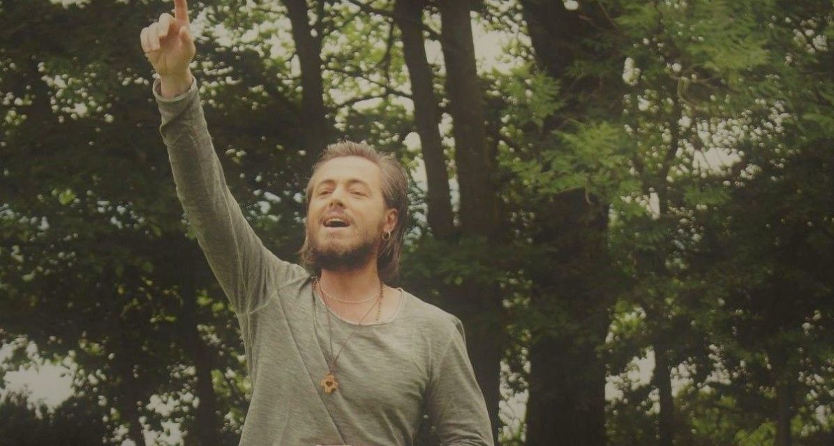 Oggi Musica: “Siamo poesia” di Biagio Botti e l’arte dell’amare. Di Giulia Quaranta Provenzano