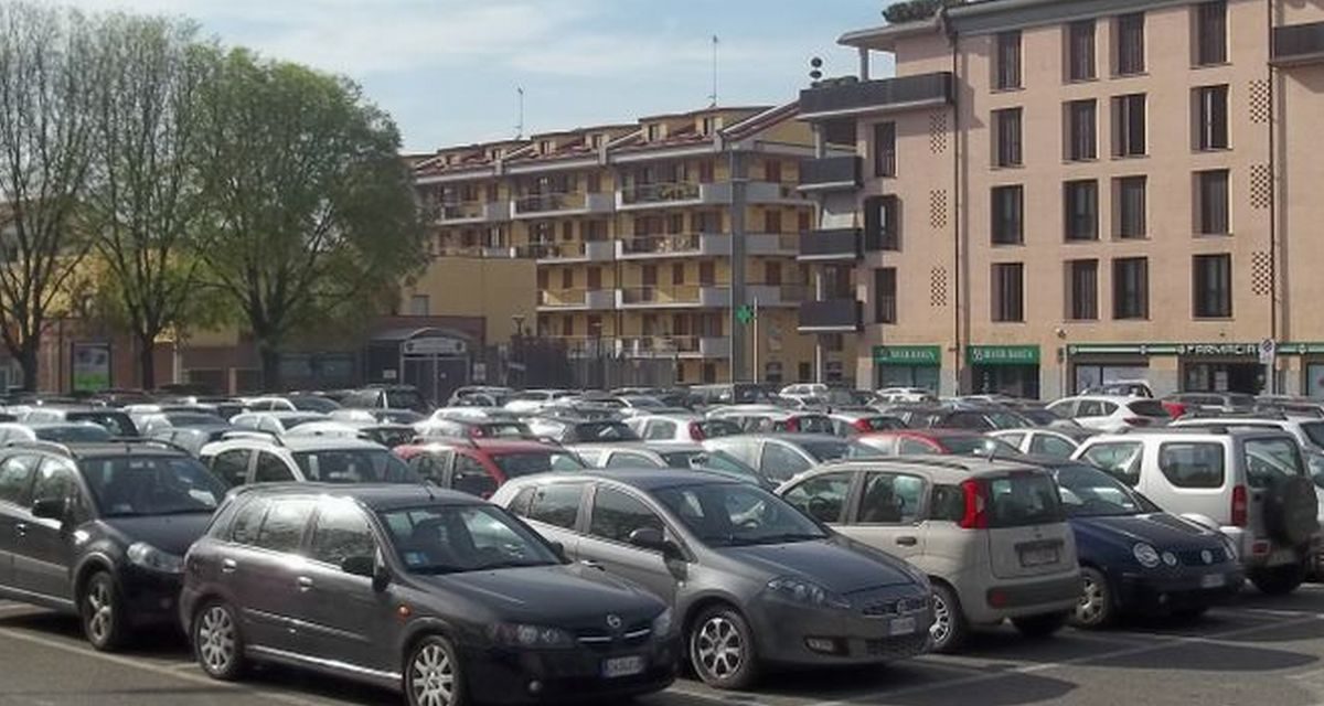 Arriva il luna Park a Tortona: per oltre un mese in piazza Allende non si potrà più parcheggiare. Ecco da quando