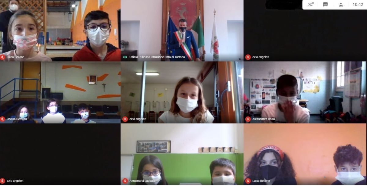 A Tortona il nuovo Consiglio dei ragazzi ma che impressione vederli con la mascherina e in remoto!!