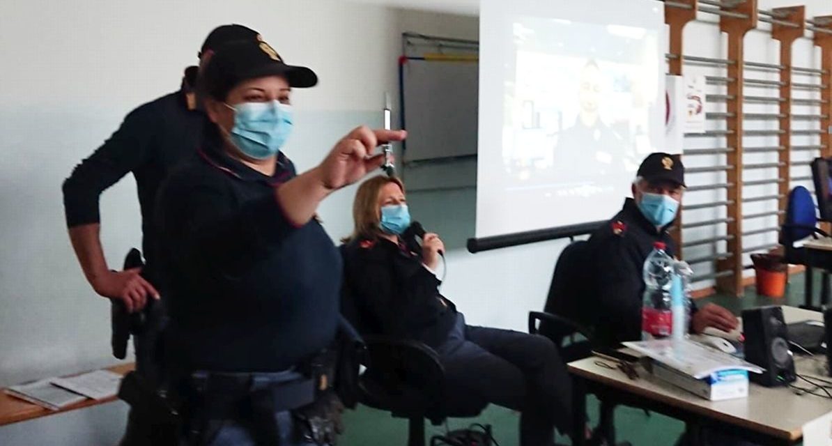 “Train…to be cool”, la Polizia Ferroviaria di Alessandria nelle scuole per formare i viaggiatori di oggi e di domani