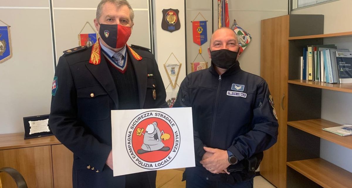 La Polizia Locale di Valenza apre una pagina social e presenta il personaggio di ‘civic’.