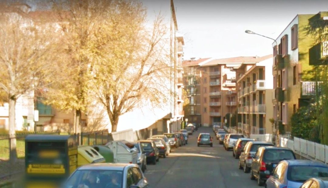 Le notti “brave” in via Giuseppe di Vittorio a Tortona e ragazzi in via