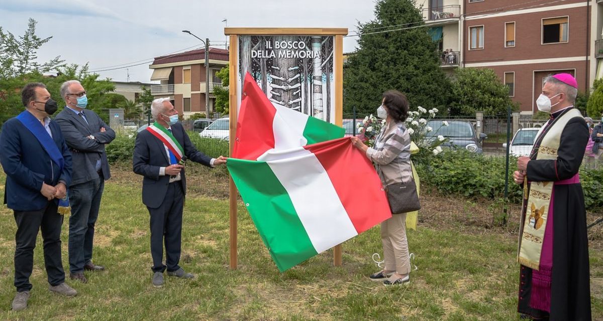 A Castelnuovo Scrivia è stato inaugurato il Bosco in memoria dei morti per Covid. Le immagini di Luigi Bloise