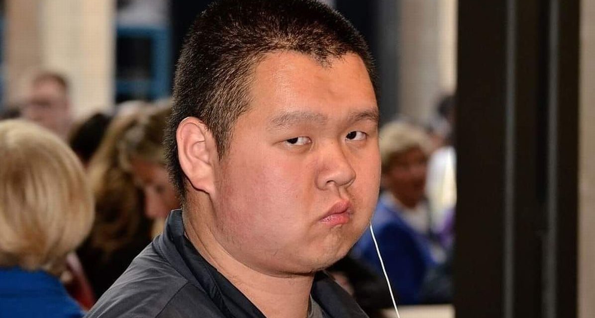 Il ragazzo cinese-italiano che vuole unire le due civiltà fa il blogger, scrive poesie e…