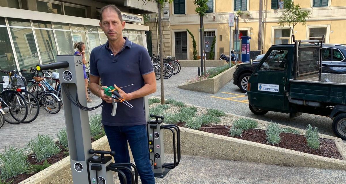Cristiano Za Garibaldi: da ieri in funzione le due colonnine per bici elettriche a Diano Marina