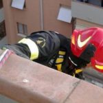 Doppio intervento dei Vigili del Fuoco di Tortona: soccorsa un’anziana e spento un incendio
