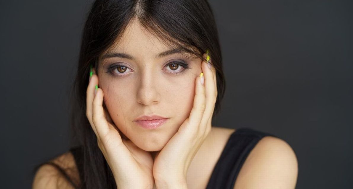 Nika Paris: arriva dalla Bulgaria la sedicenne concorrente di X Factor che promette di farci viaggiare molto