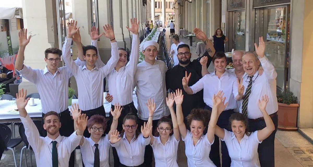 Un pezzo di storia se ne va: chiude il Bardoneschi di Tortona. Il saluto di Andrea Bani