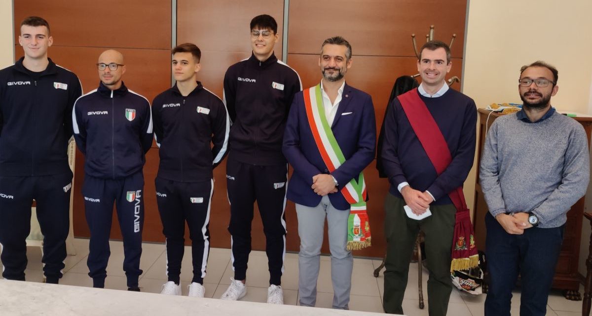 I tre giovani tortonesi che giocheranno in serie A ricevuti in Comune