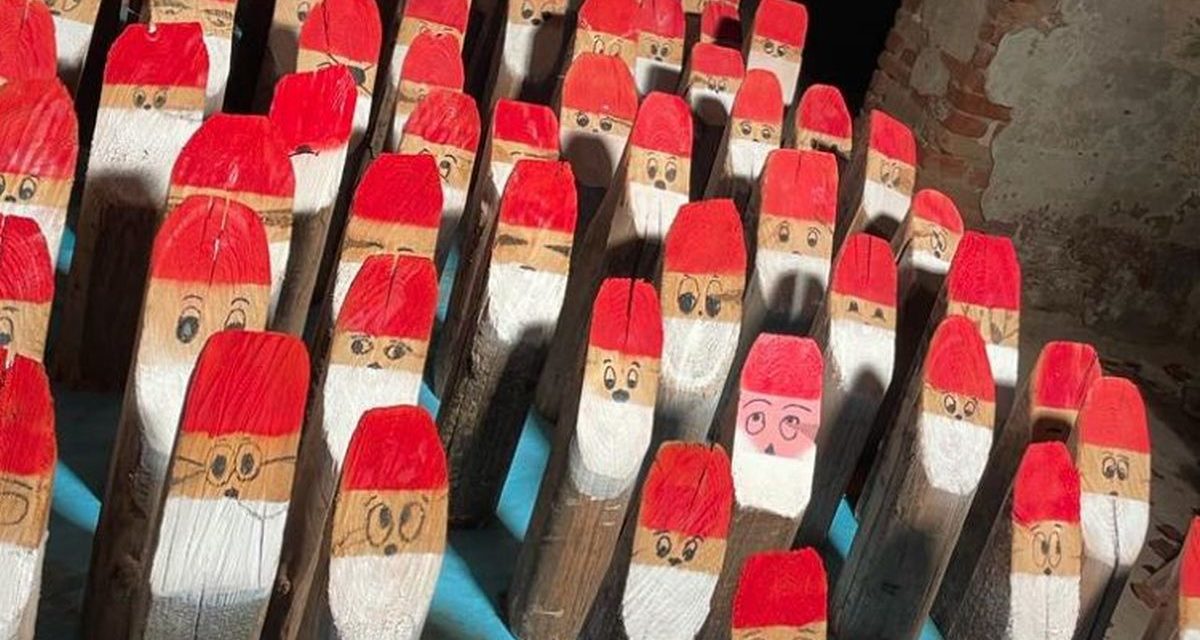 A Pontecurone un esercito di “Babbi Natale Barbuti” distribuiti gratis
