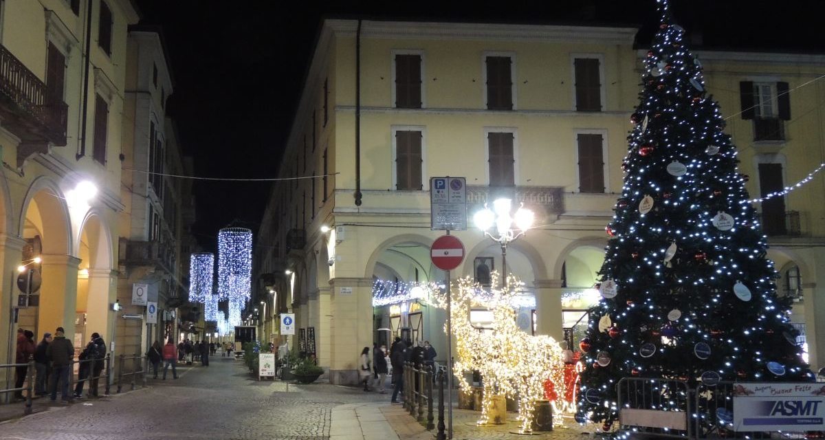 Luminarie natalizie a Tortona: qualcuno non le vuole, ma perché?